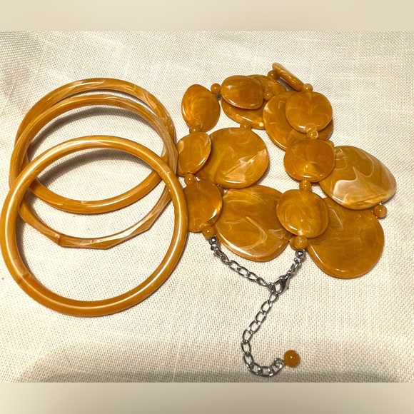 Butterscotch necklace and bracelet set - Picture 4 of 7